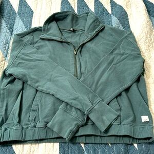 Vuori half zip pullover spruce color Size M